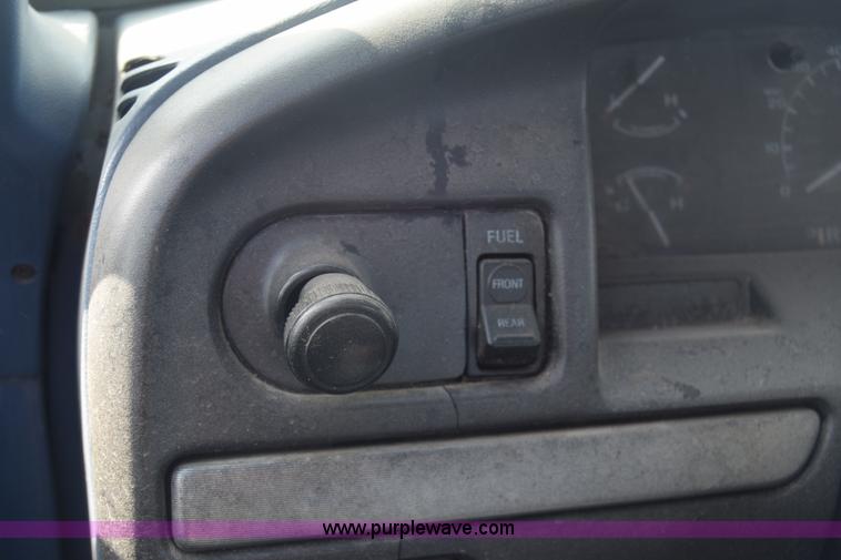 image for item K4770 1995 Ford F150 SuperCab pickup truck