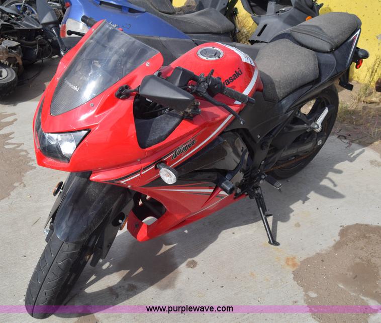 image for item K4774 2012 Kawasaki Ninja motorcycle