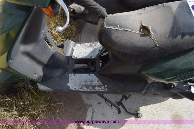 image for item K4775 2013 Basham TP5-810 moped