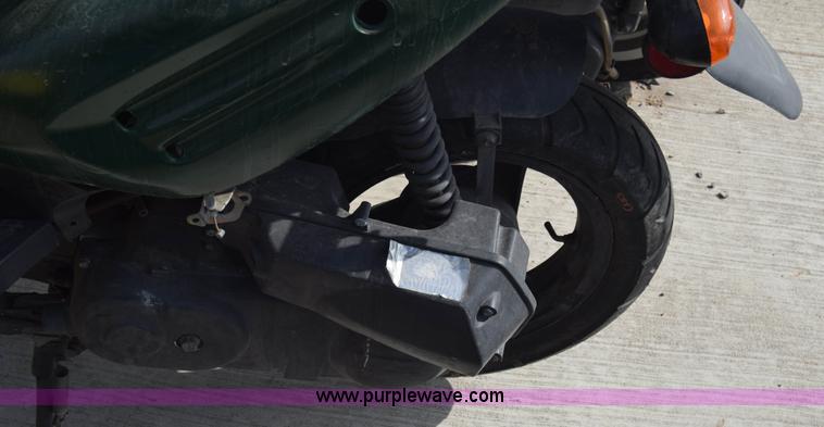 image for item K4775 2013 Basham TP5-810 moped