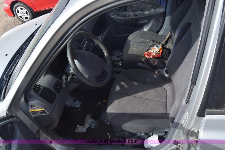 image for item K4778 2003 Hyundai Accent GL