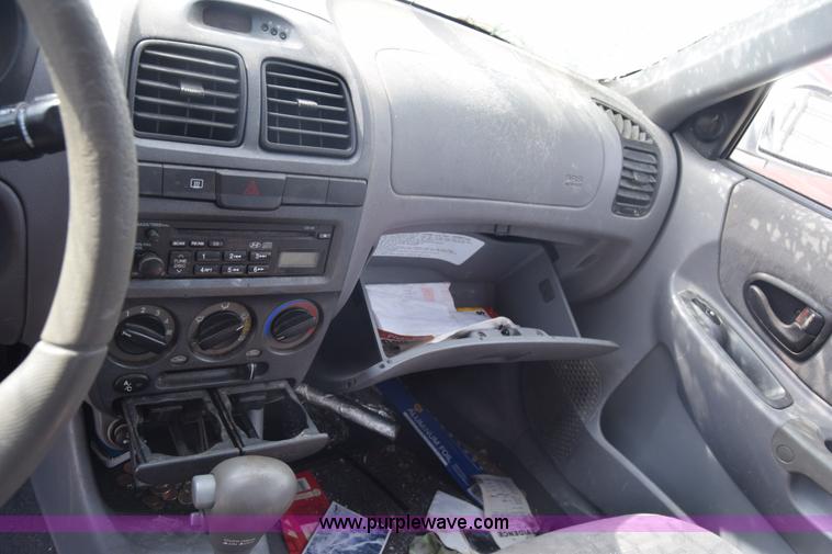 image for item K4778 2003 Hyundai Accent GL