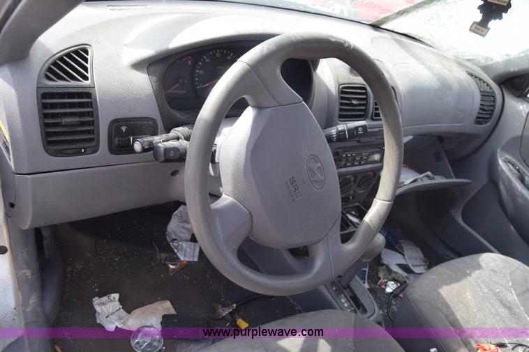 image for item K4778 2003 Hyundai Accent GL