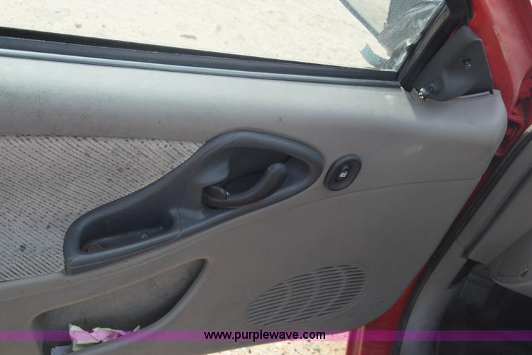 image for item K4779 2002 Chevrolet Cavalier LS