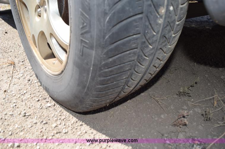 image for item L5881 2004 Dodge Grand Caravan SXT van