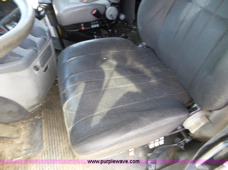 image for item BN9431 2005 Freightliner Columbia semi truck