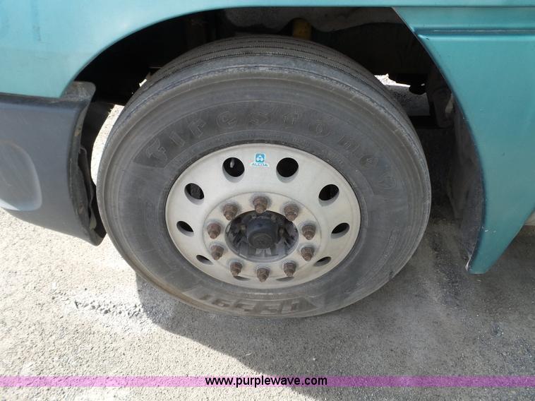 image for item BN9432 2006 Freightliner Century Class ST120 semi truck