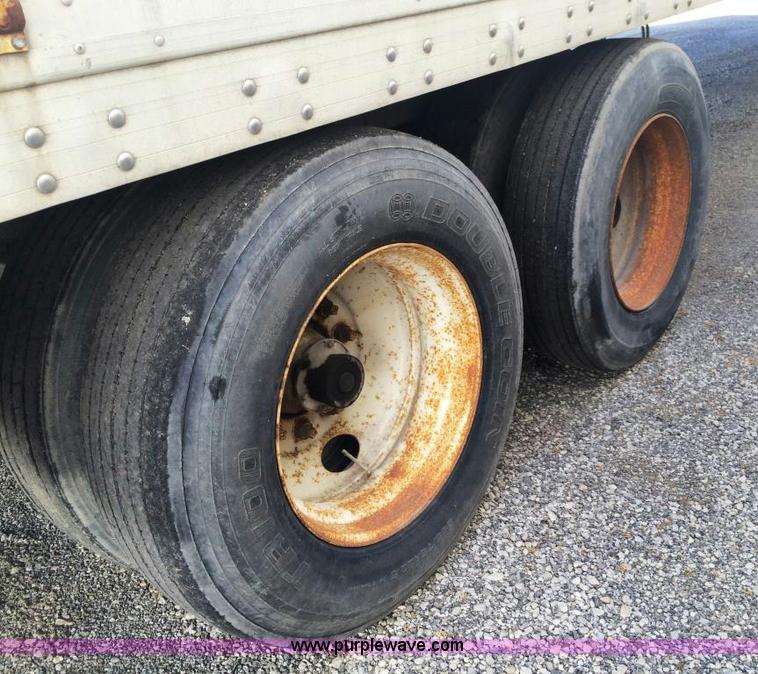 image for item D1777 1994 Kentucky dry van trailer