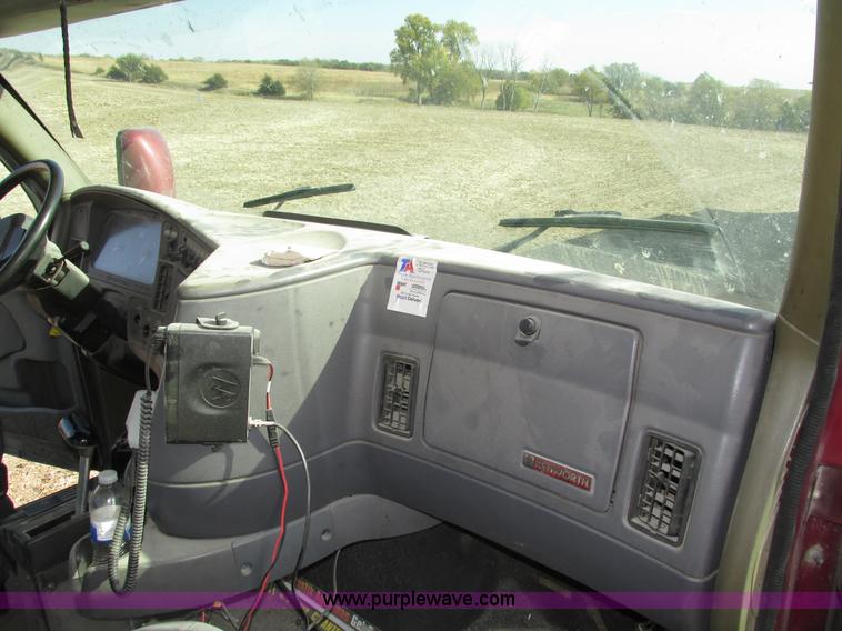 image for item H1111 1998 Kenworth T2000 semi truck