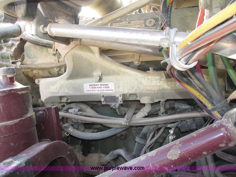 image for item H1111 1998 Kenworth T2000 semi truck