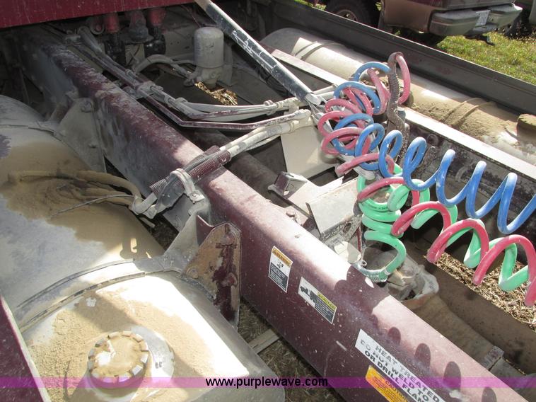 image for item H1111 1998 Kenworth T2000 semi truck