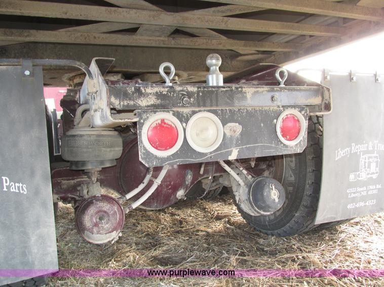 image for item H1111 1998 Kenworth T2000 semi truck