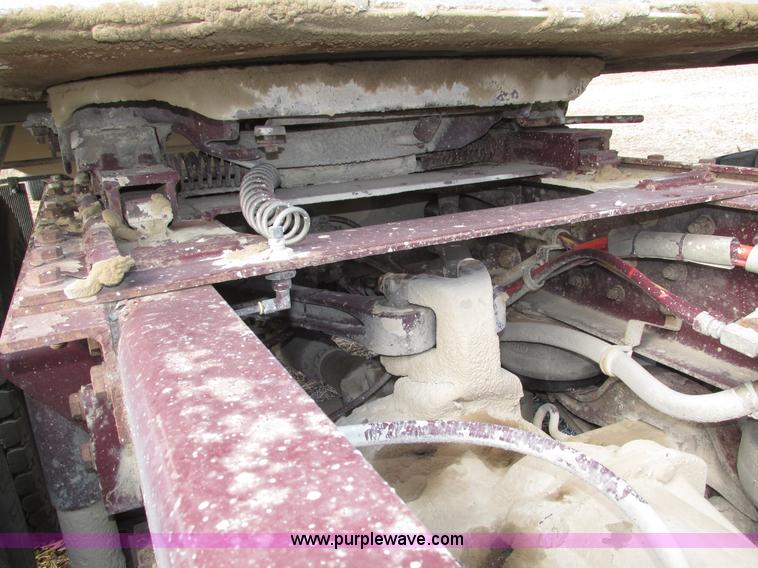 image for item H1111 1998 Kenworth T2000 semi truck