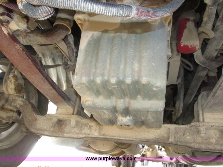 image for item H1111 1998 Kenworth T2000 semi truck