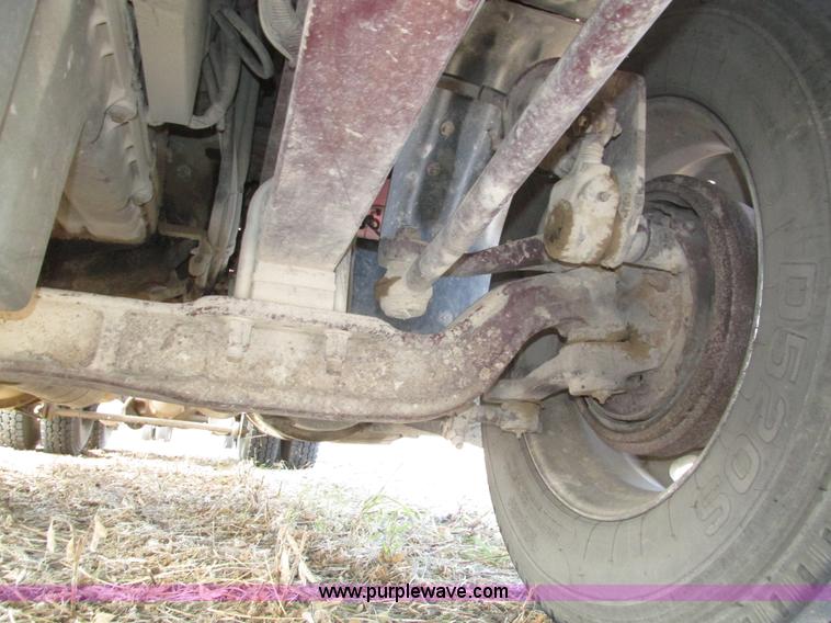 image for item H1111 1998 Kenworth T2000 semi truck