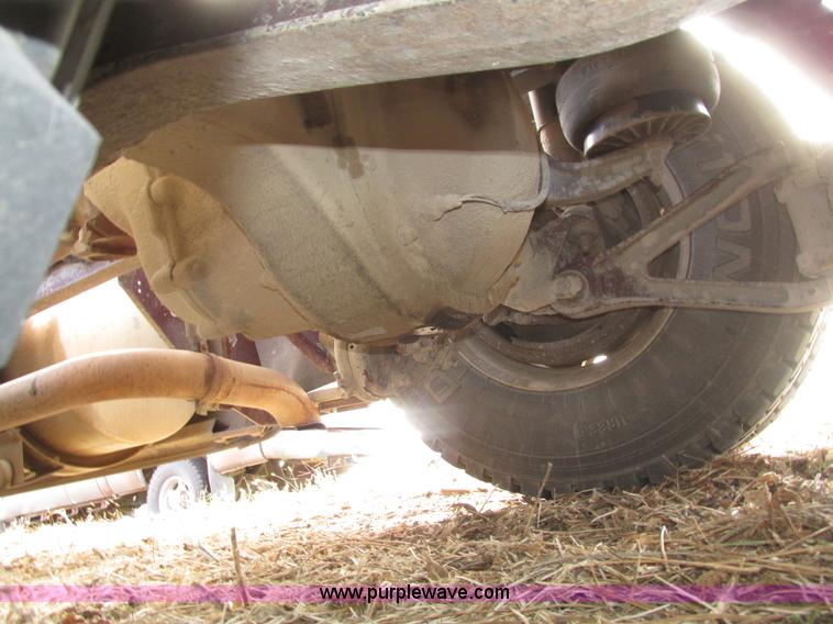 image for item H1111 1998 Kenworth T2000 semi truck