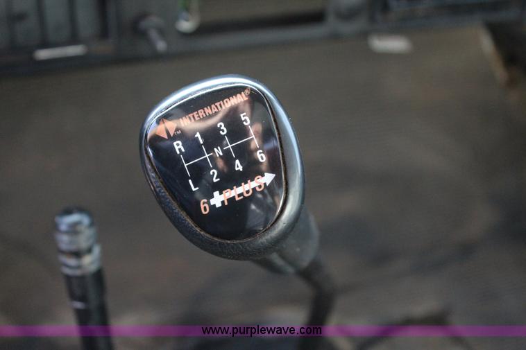 image for item J4365 2001 International 4700 dump truck