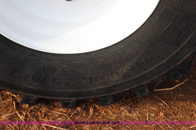 image for item J4365 2001 International 4700 dump truck