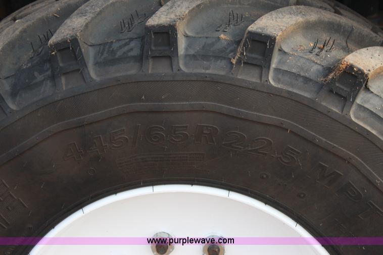 image for item J4365 2001 International 4700 dump truck