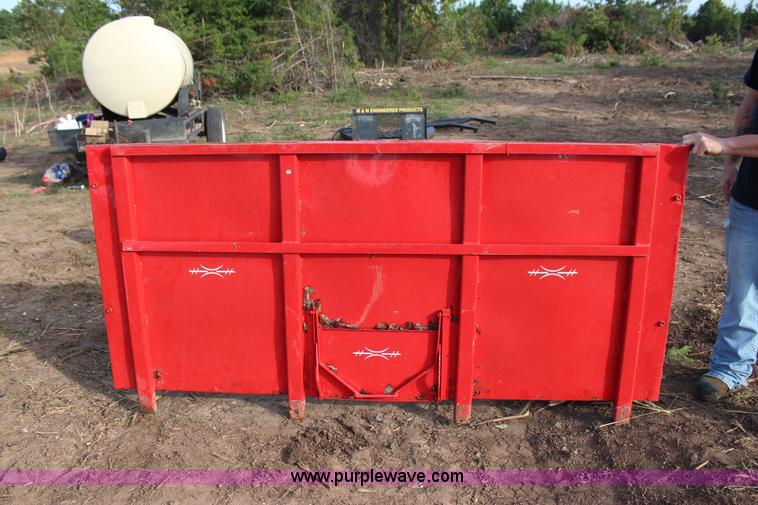 image for item J4365 2001 International 4700 dump truck