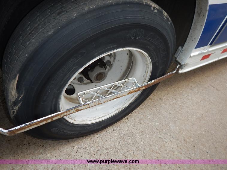 image for item J6453 1998 Hackney beverage trailer