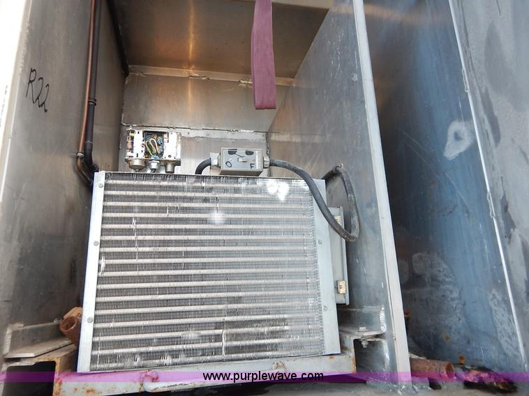 image for item J6458 2000 Centennial beverage trailer