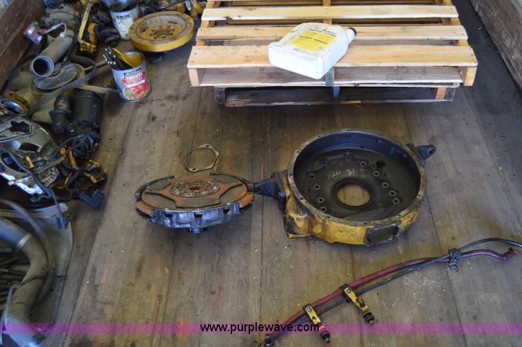 image for item J7010 2006 Freightliner Business Class M2 box truck