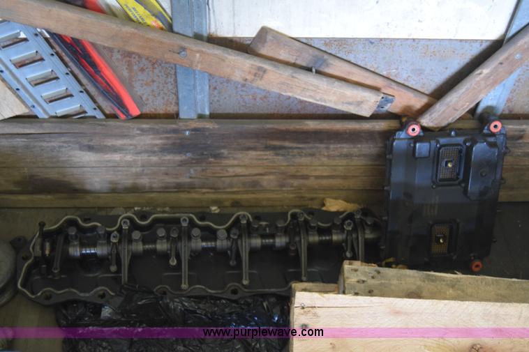 image for item J7010 2006 Freightliner Business Class M2 box truck