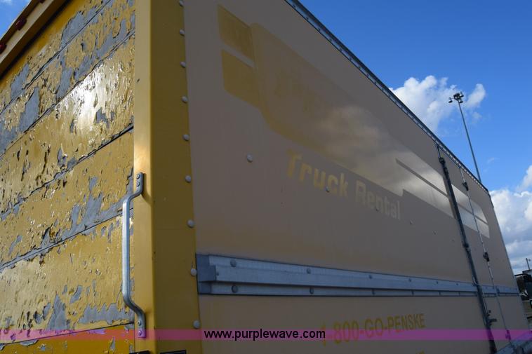 image for item J7010 2006 Freightliner Business Class M2 box truck