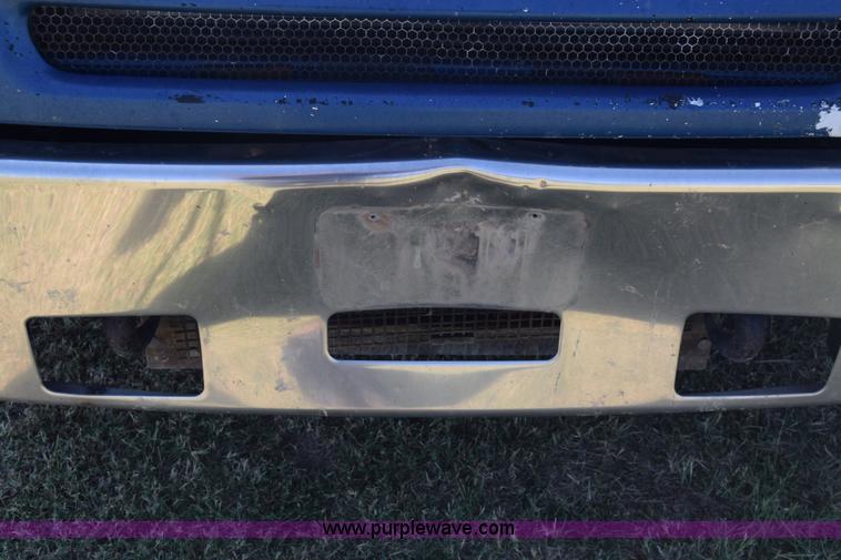 image for item J7218 2006 Freightliner Columbia semi truck