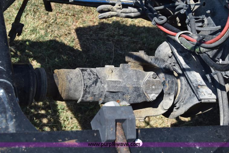 image for item J7218 2006 Freightliner Columbia semi truck