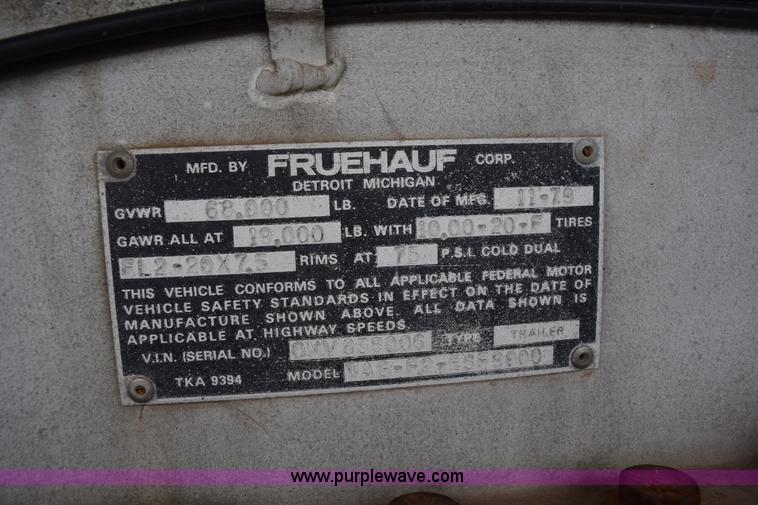 image for item J8473 1980 Fruehauf tanker trailer