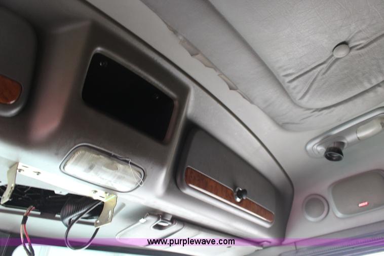 image for item K1186 2006 Peterbilt 379 semi truck