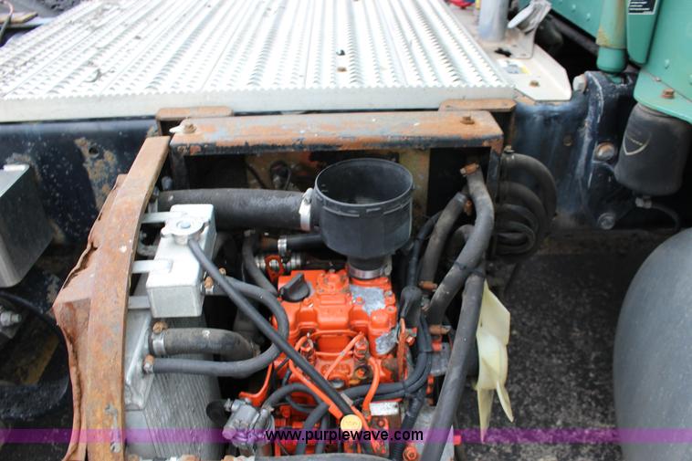 image for item K1186 2006 Peterbilt 379 semi truck