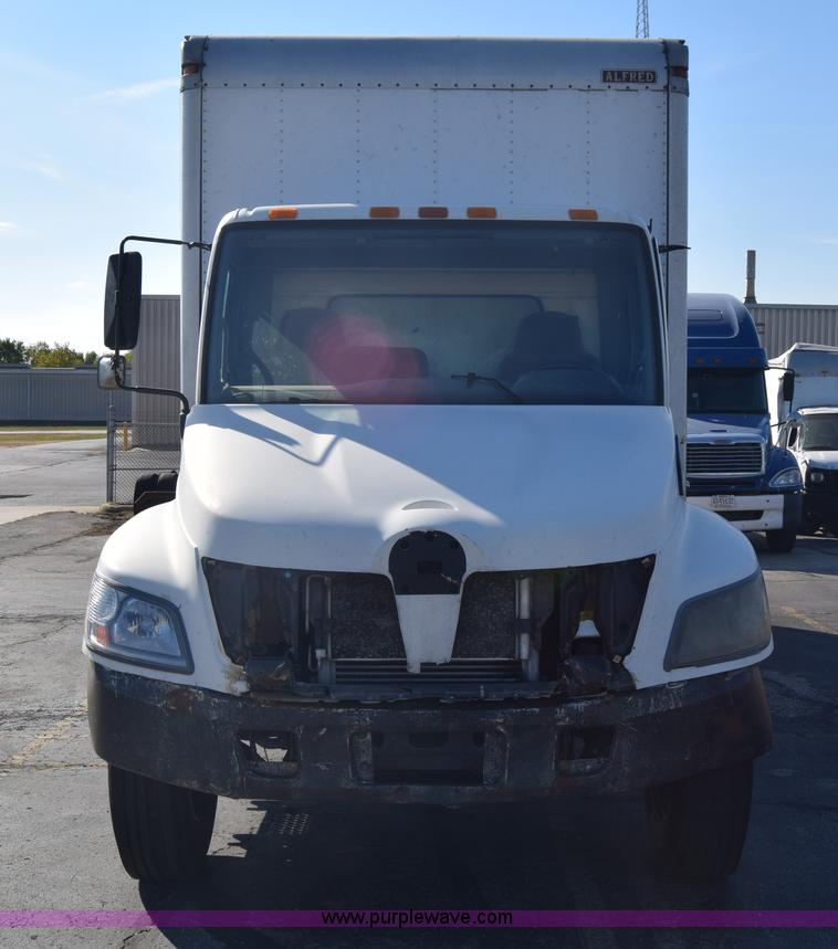 image for item K1188 2006 Hino 268 box truck