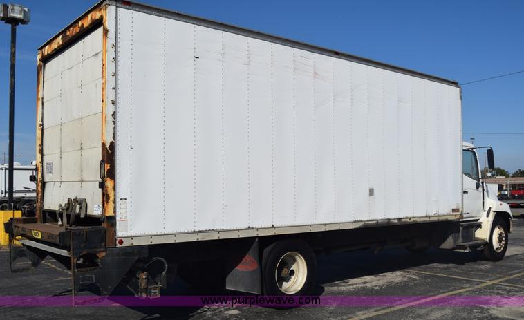 image for item K1188 2006 Hino 268 box truck