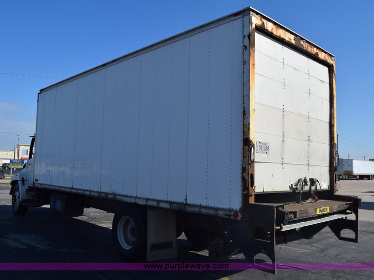 image for item K1188 2006 Hino 268 box truck