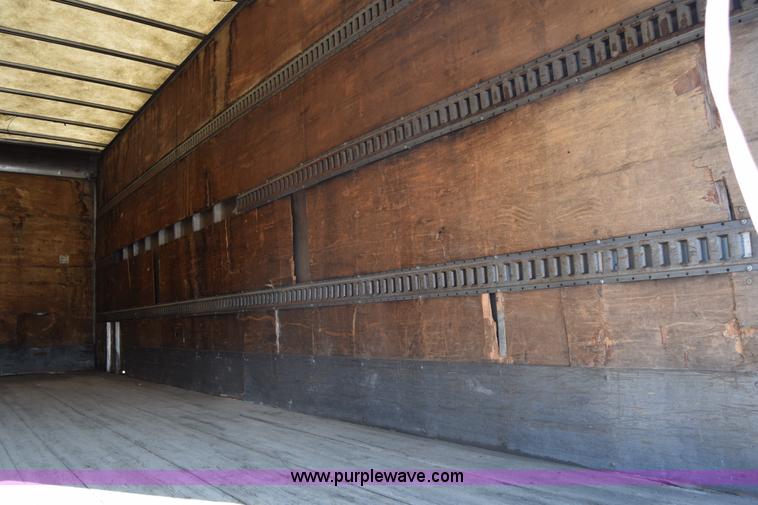 image for item K1188 2006 Hino 268 box truck