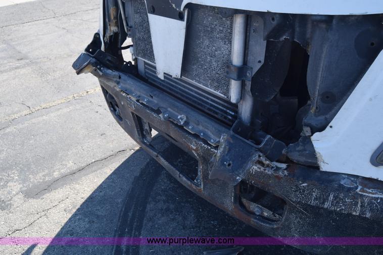 image for item K1188 2006 Hino 268 box truck