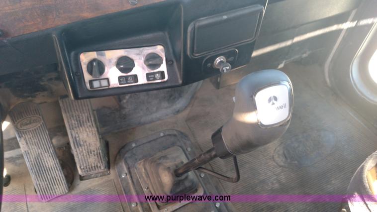 image for item K1235 1996 Peterbilt 379 semi truck