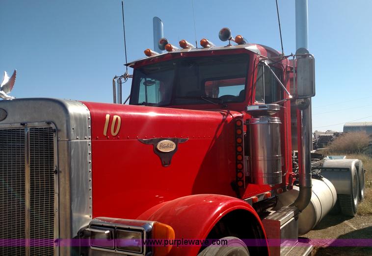 image for item K1235 1996 Peterbilt 379 semi truck
