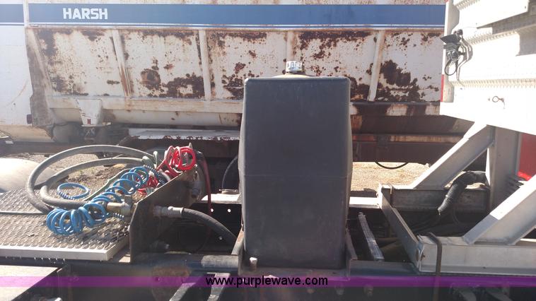 image for item K1235 1996 Peterbilt 379 semi truck