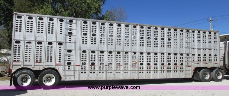 image for item K2195 1993 Wilson PSDCL-302 livestock trailer