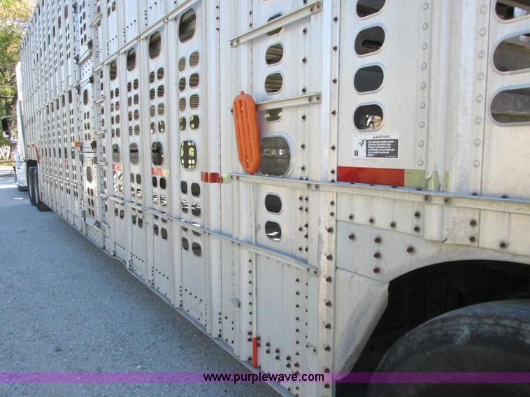 image for item K2195 1993 Wilson PSDCL-302 livestock trailer