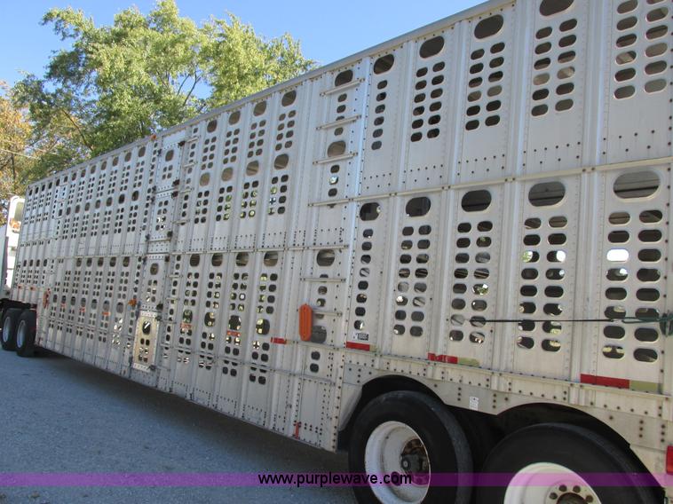 image for item K2195 1993 Wilson PSDCL-302 livestock trailer