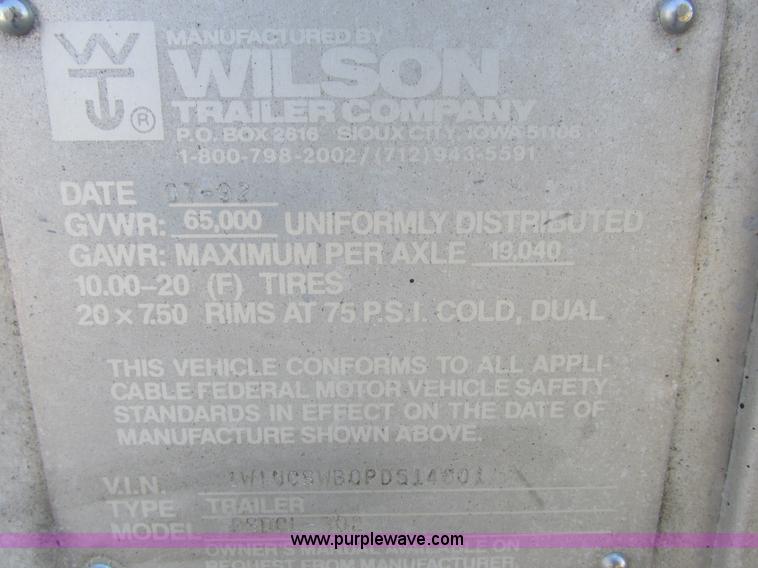 image for item K2195 1993 Wilson PSDCL-302 livestock trailer