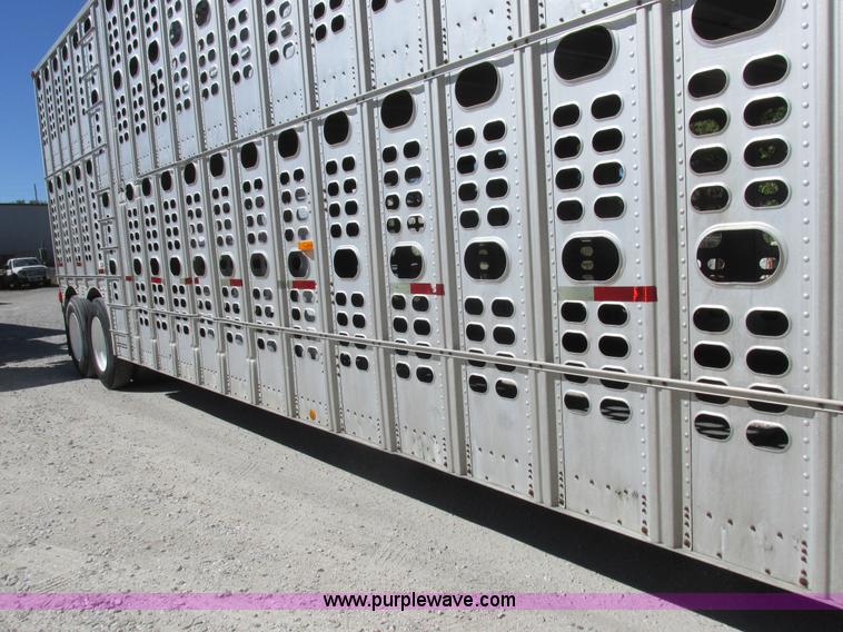 image for item K2195 1993 Wilson PSDCL-302 livestock trailer