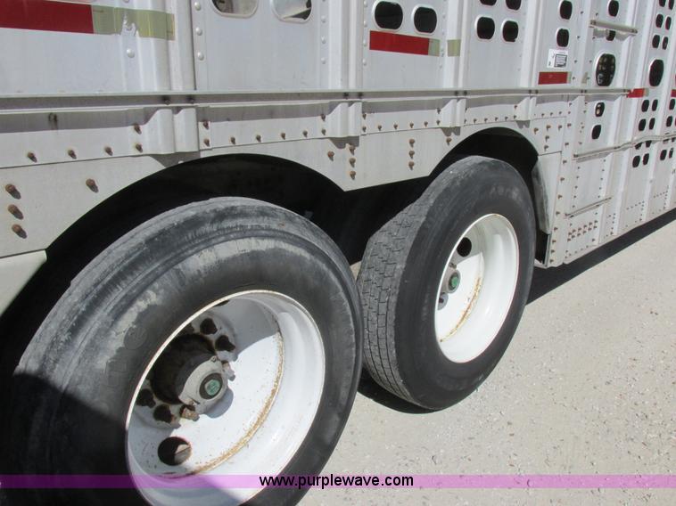 image for item K2195 1993 Wilson PSDCL-302 livestock trailer
