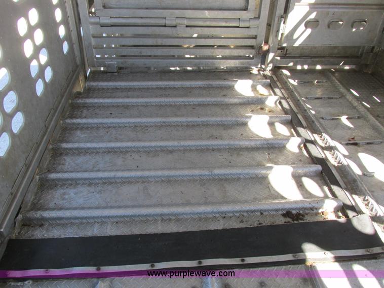 image for item K2195 1993 Wilson PSDCL-302 livestock trailer