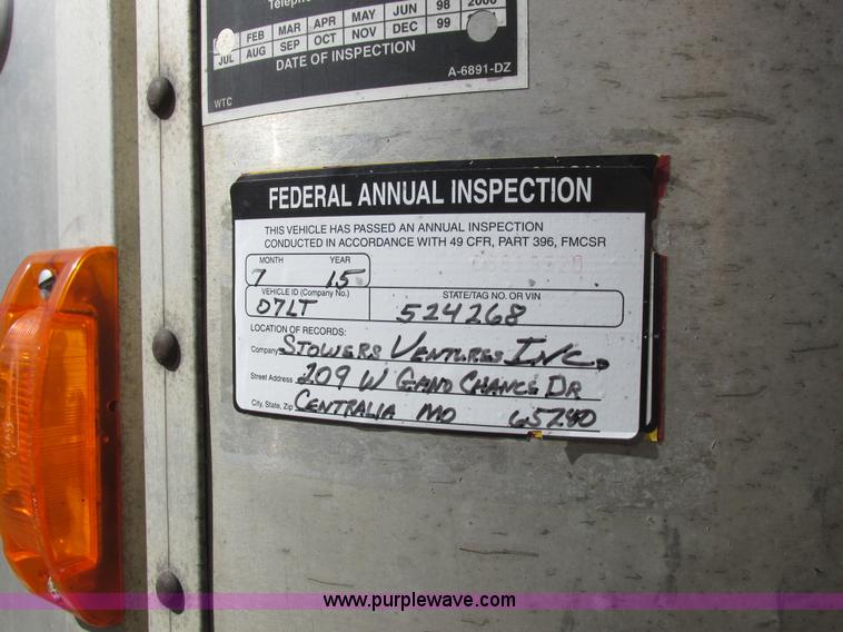 image for item K2197 2001 Wilson PSDCL-302 livestock trailer